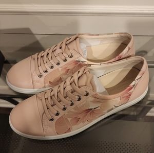 Ecco Rose Dust Sneakers